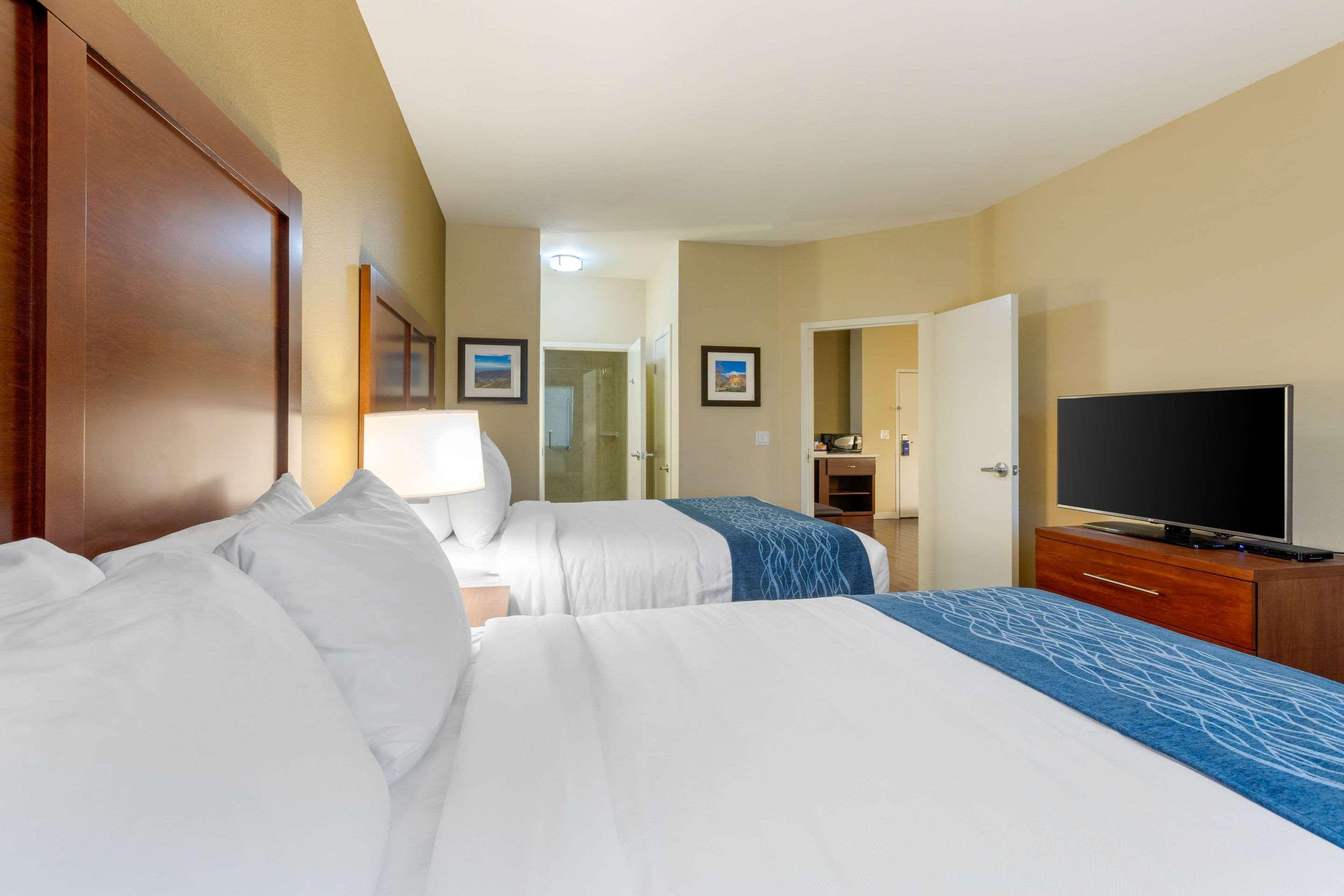Comfort Inn & Suites Near Ontario Airport Exterior foto