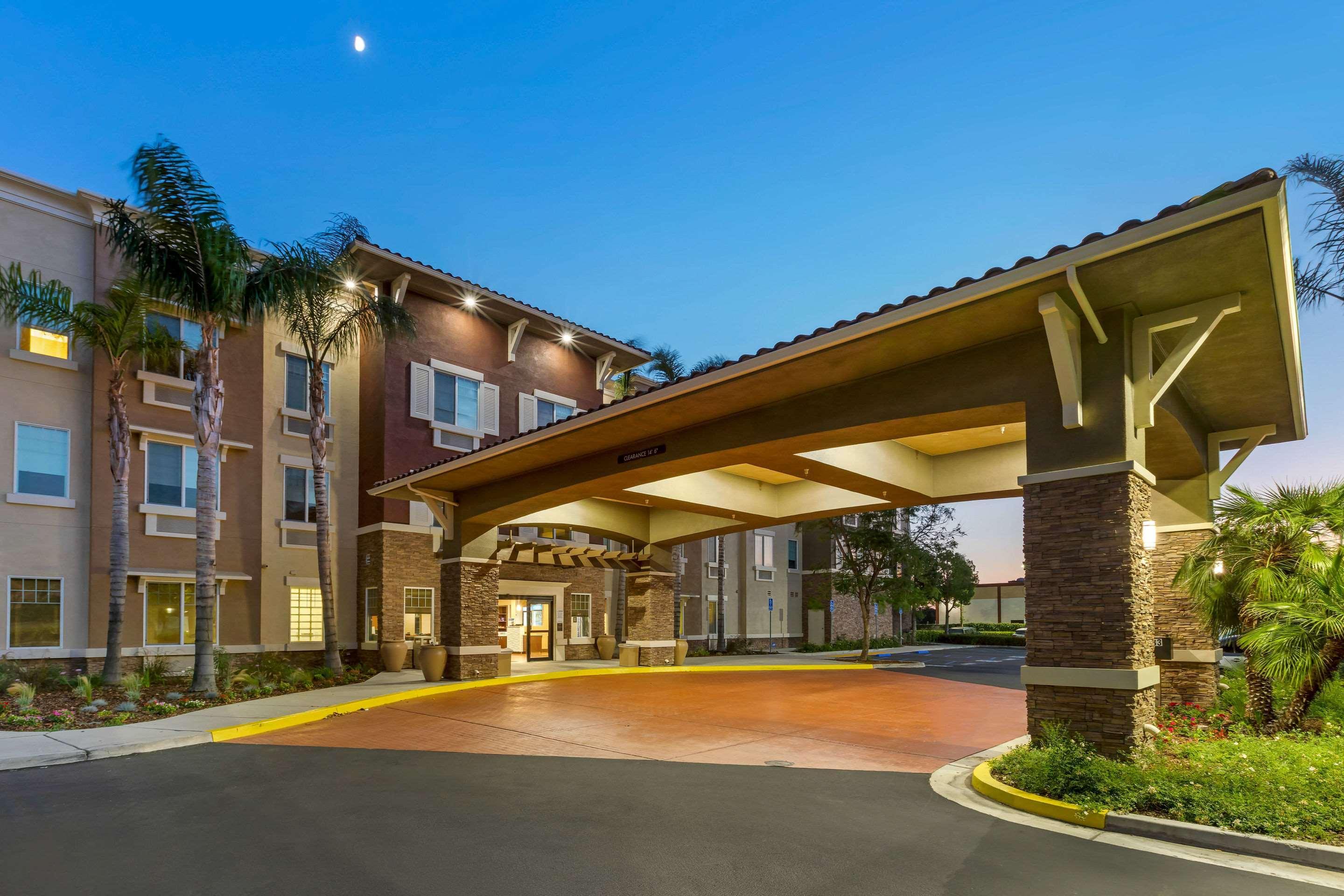 Comfort Inn & Suites Near Ontario Airport Exterior foto