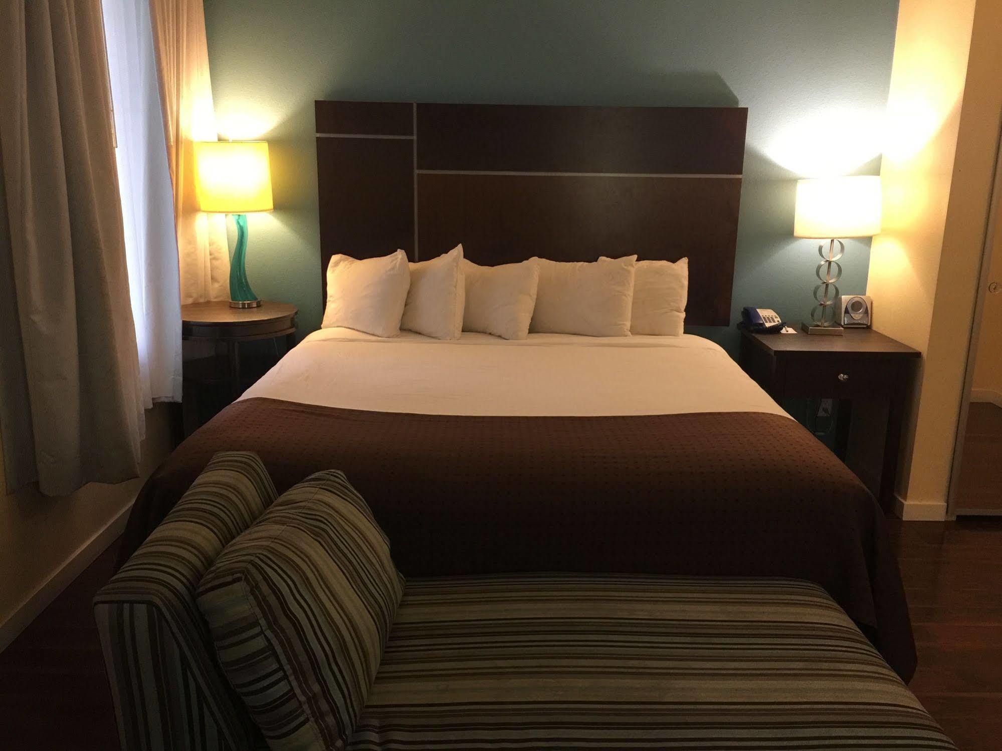 Comfort Inn & Suites Near Ontario Airport Exterior foto