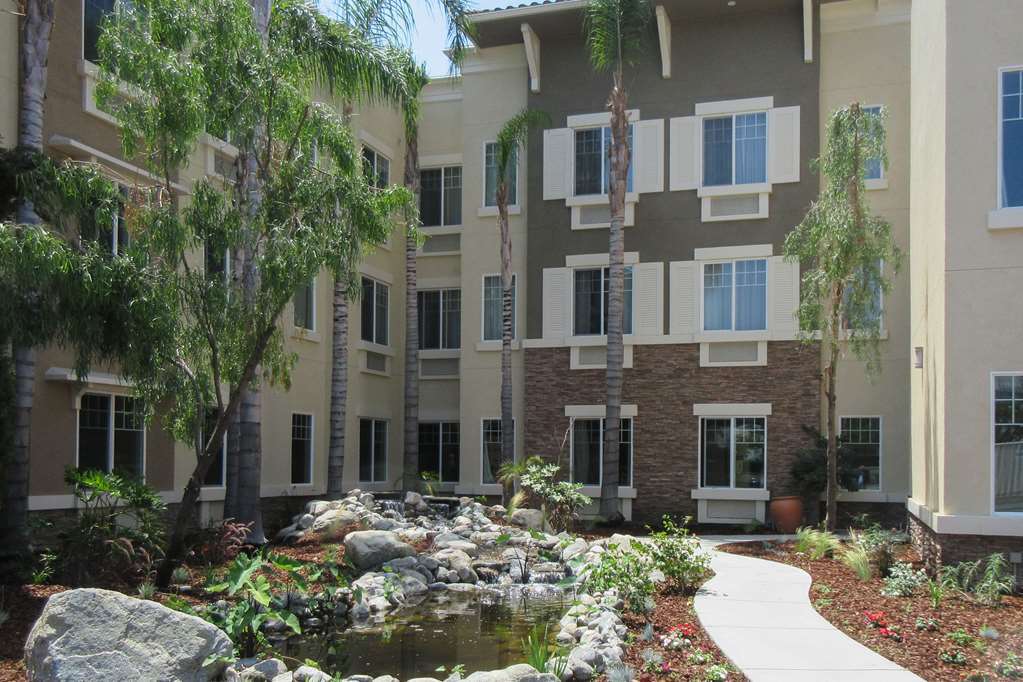 Comfort Inn & Suites Near Ontario Airport Exterior foto